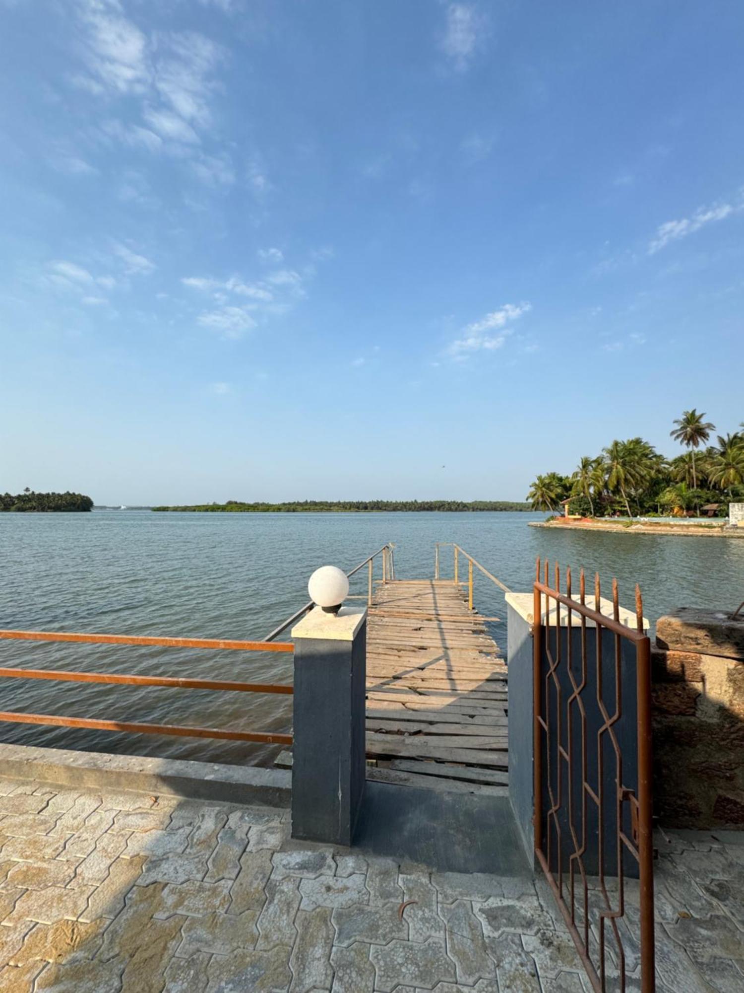 The Backwater Homestay Udupi Eksteriør bilde